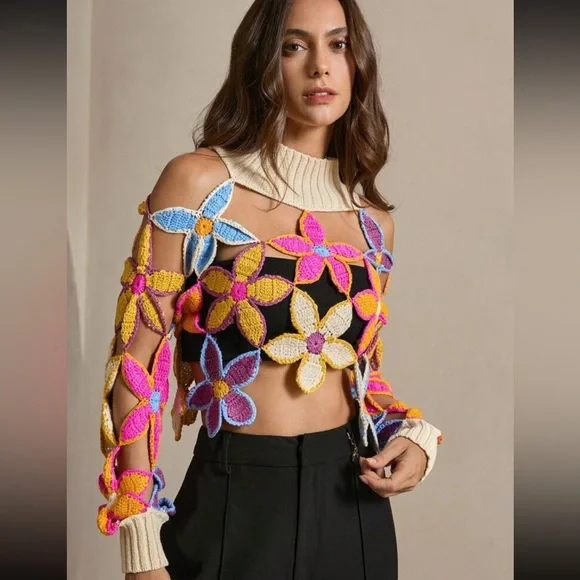 Floral crochet knit sweater mock turtleneck neck rainbow multicolor cropped NWT - Picture 3 of 6